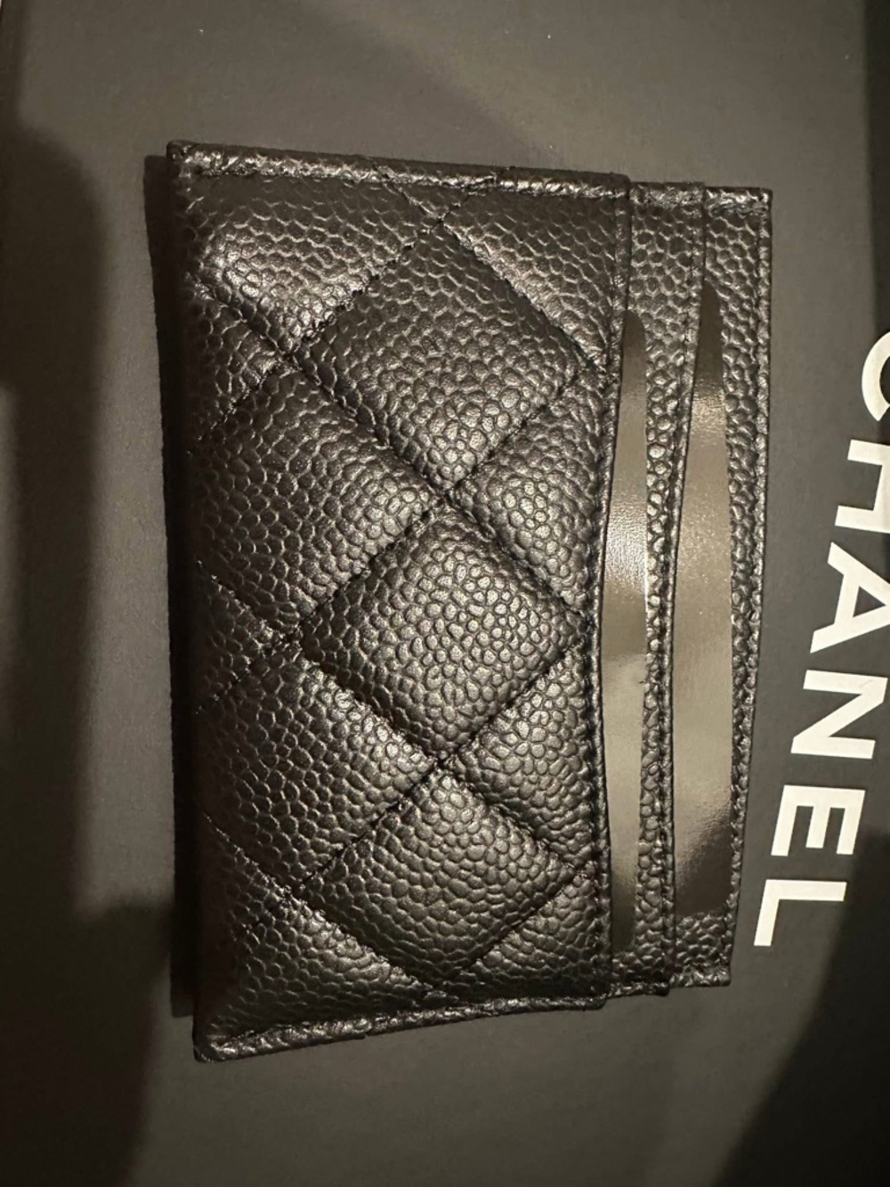 CHANEL Black Quilted Caviar Leather Card Holder with Gold CC - Picture 4 of 11
